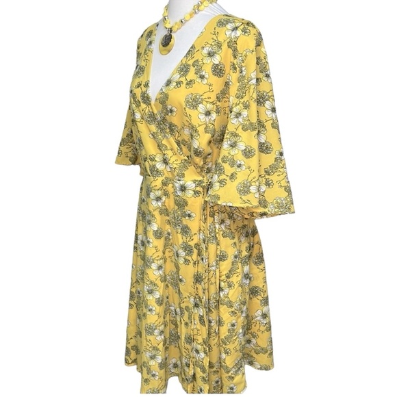 Torrid Yellow Floral Midi Dress - Picture 4 of 8